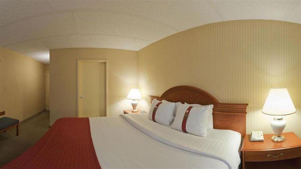Holiday Inn Middletown Goshen Εξωτερικό φωτογραφία